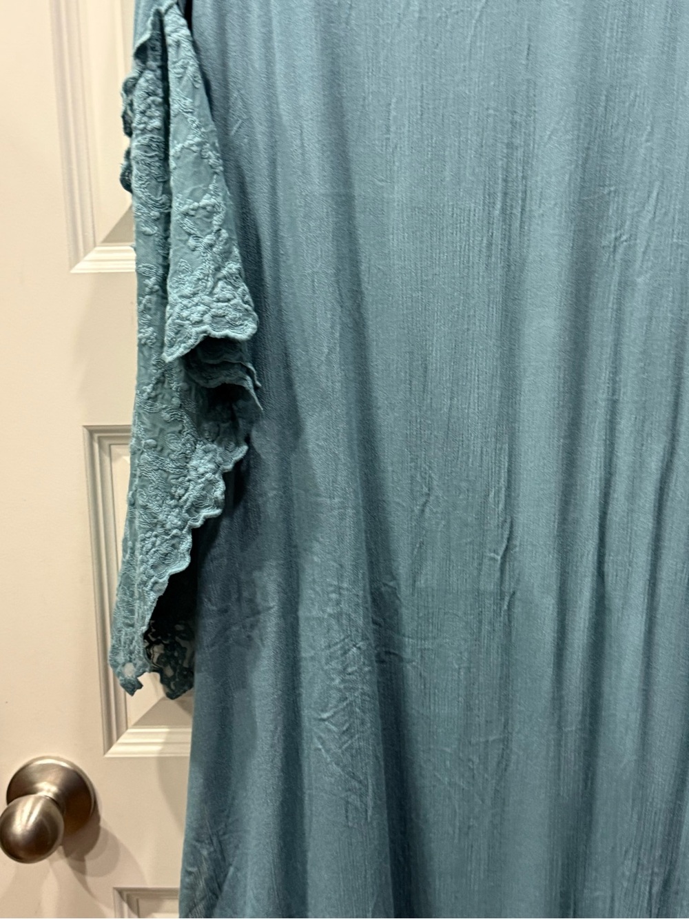 GiGiO Open-Front Lace-Trim Duster Kimono in a dusty teal - Picture 7 of 11